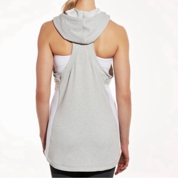 Super Cute Athletic Hoodie Tank☀️NEW☀️ - Picture 3 of 15